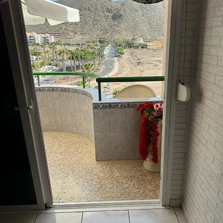 2 In Cristianos, Teneriffa * Los Cristianos (Tenerife)